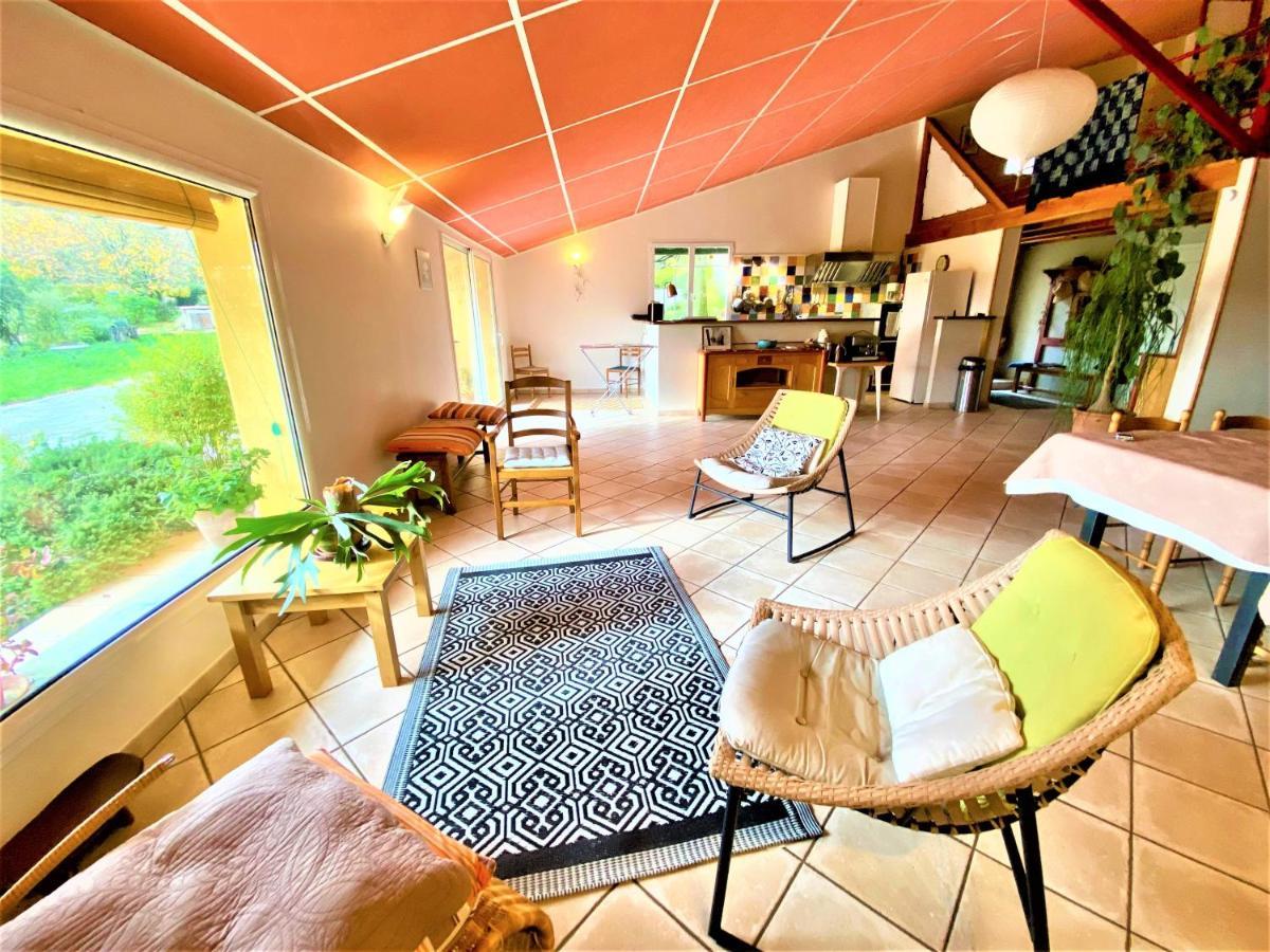 Gite De Groupe 15 A 19P, Parc, Salle De Reception - Chambres D'Hotes En Semaine Villeneuve-de-Berg Exteriör bild